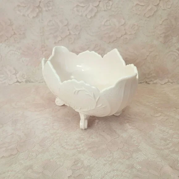 Pink Milk Glass Oval Centerpiece Bowl Jeanette Glass Co - Picture 3 of 7
